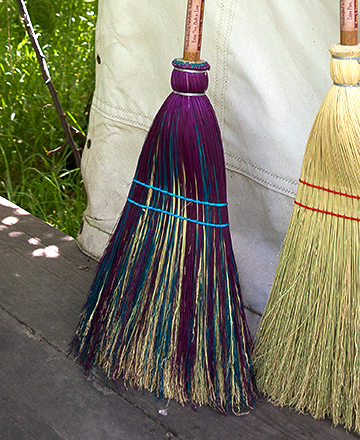 http://www.raisingjane.org/journal/wp-content/uploads/2013/07/great_finds-broom-18626.jpg