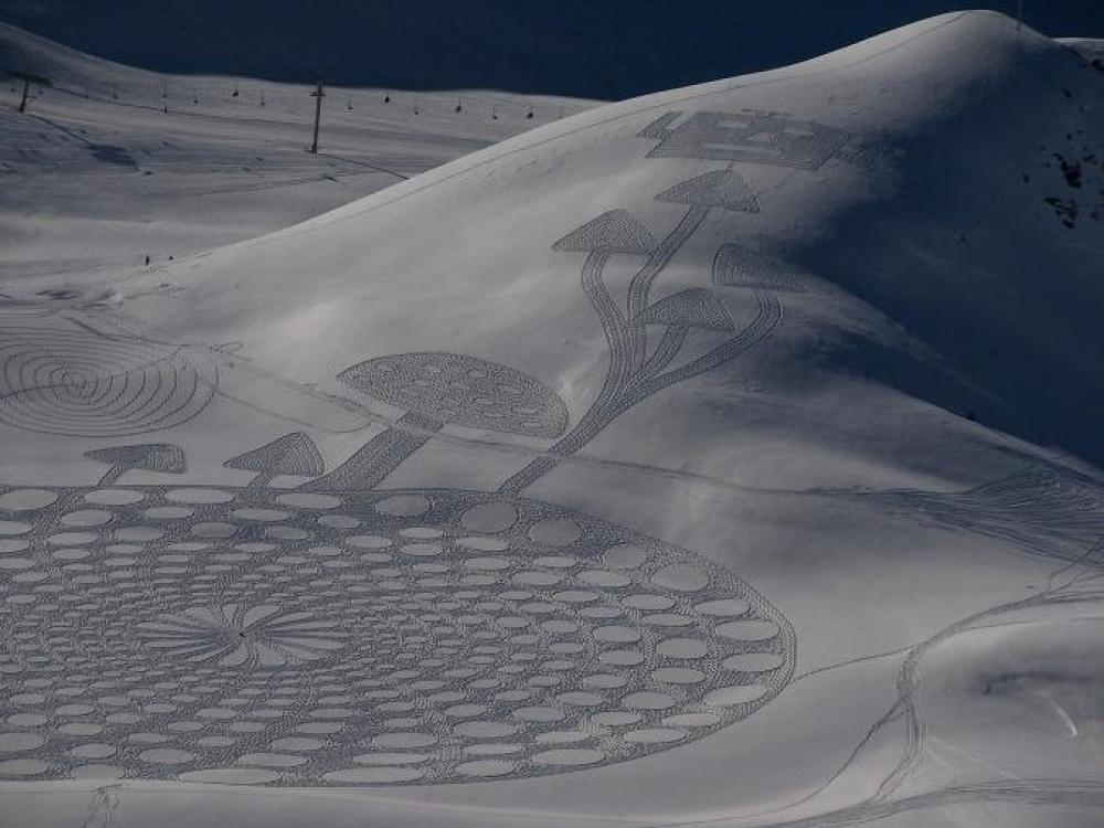 237904-simon-becks-snow-art