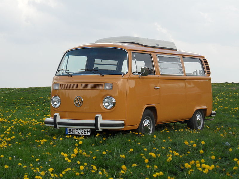 800px-VW_T2b_camper