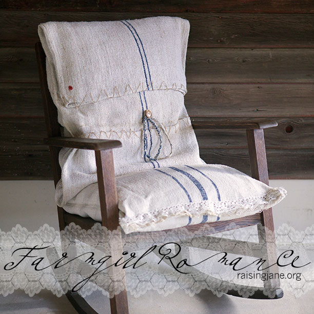 fg-romance_chair_100323-002-MJ11